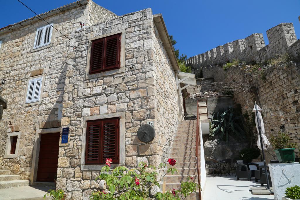 Apartments Seka Hvar Town Exterior foto